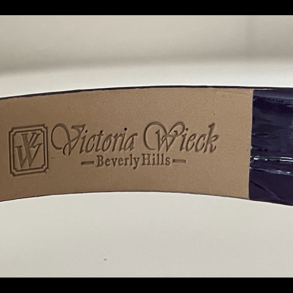 Victoria Wieck purple watch - Picture 5 of 7
